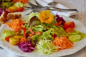 BLW - Baby Led Weaning nebo-li dítě vedené k odstavení.
